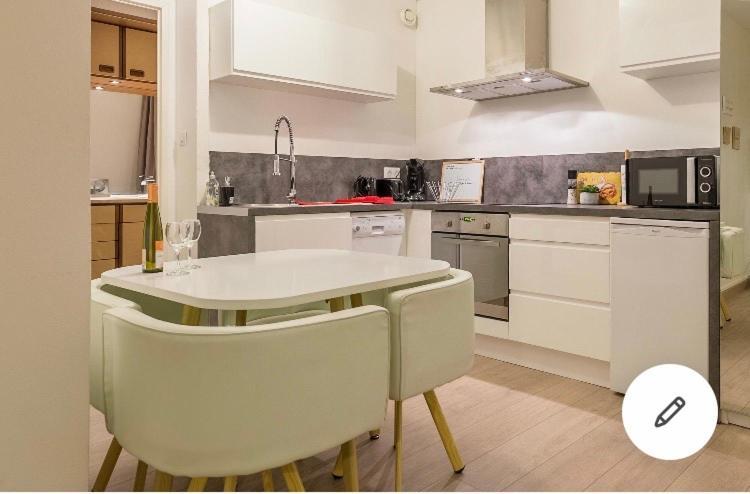 Appartement Colmar Centre Historique Avec Garage Zewnętrze zdjęcie